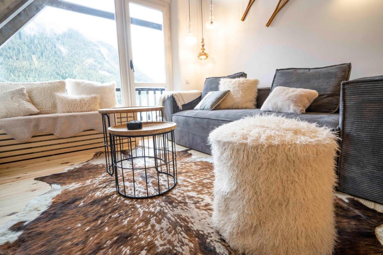 Tredós Muntanyo Luxury Lodge Con Sauna, Parking Y Guardaesquis En Ruda מראה חיצוני תמונה